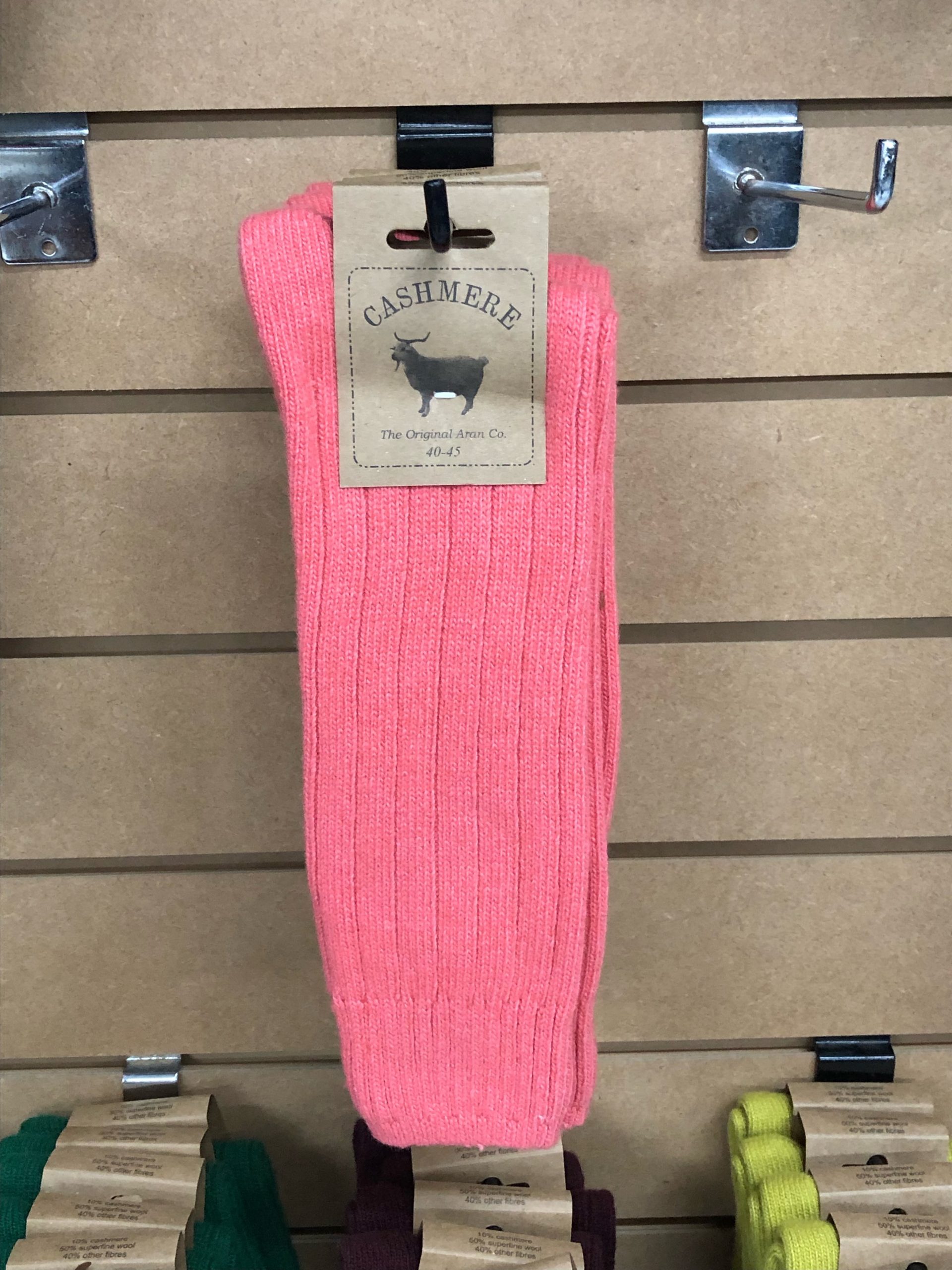 Cashmere and Wool Pink Socks in Size 7-11